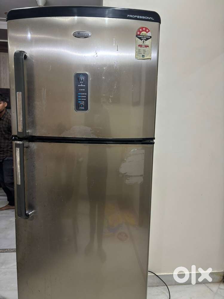 Double door whirlpool refrigerator