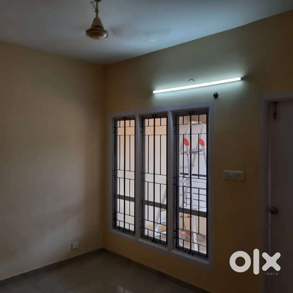 9.5 cents land 2 Bhk house 1,25 lakh konchady