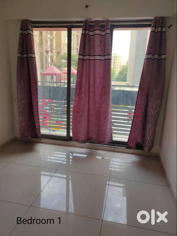 For Sell 3BHK Semi Furnished Flat, Gota