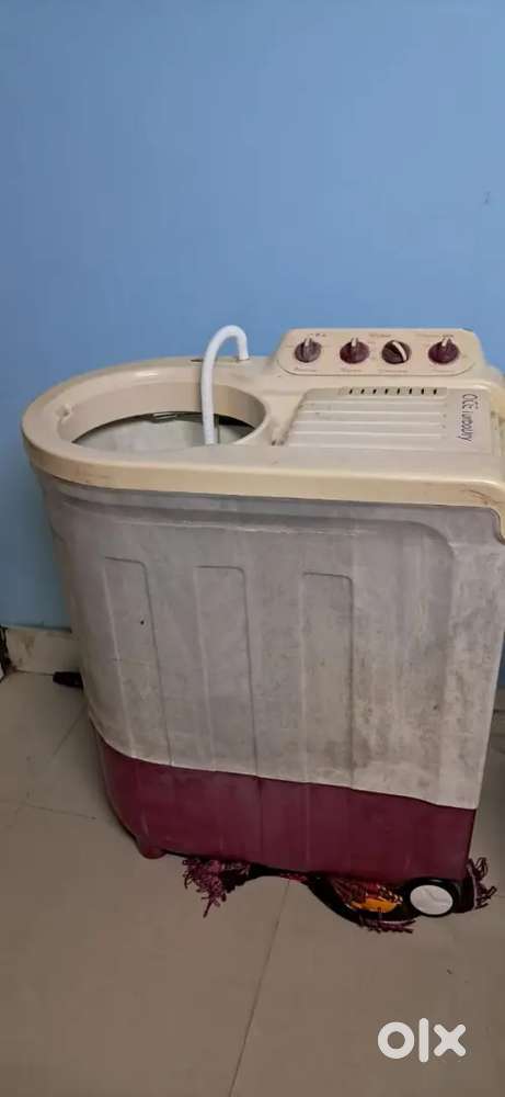 Whirlpool washing  machine semiautomatic