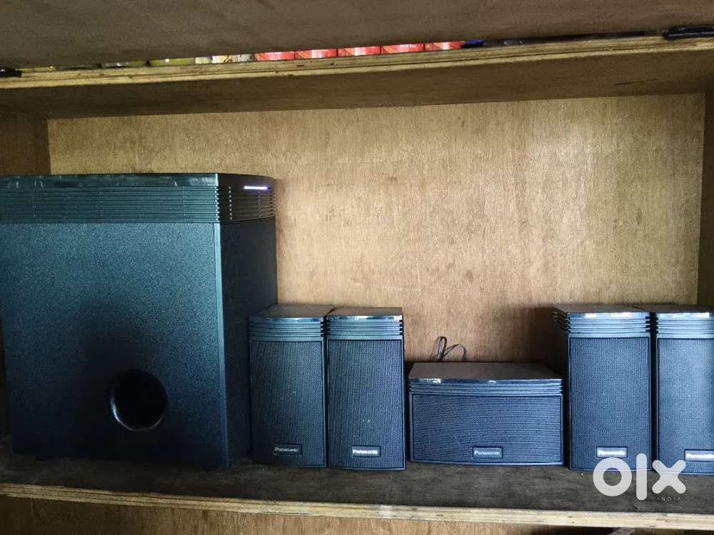 Panasonic SC-HT550GW-K 150 W Bluetooth Home Theatre (Black, 5.1)