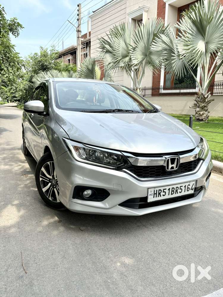 Honda City V MT Exclusive, 2018, Petrol