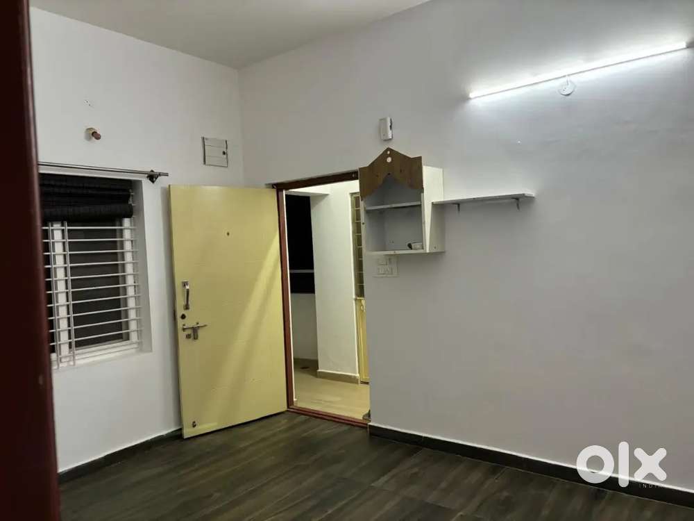 2nd Floor 2BHK available for rent