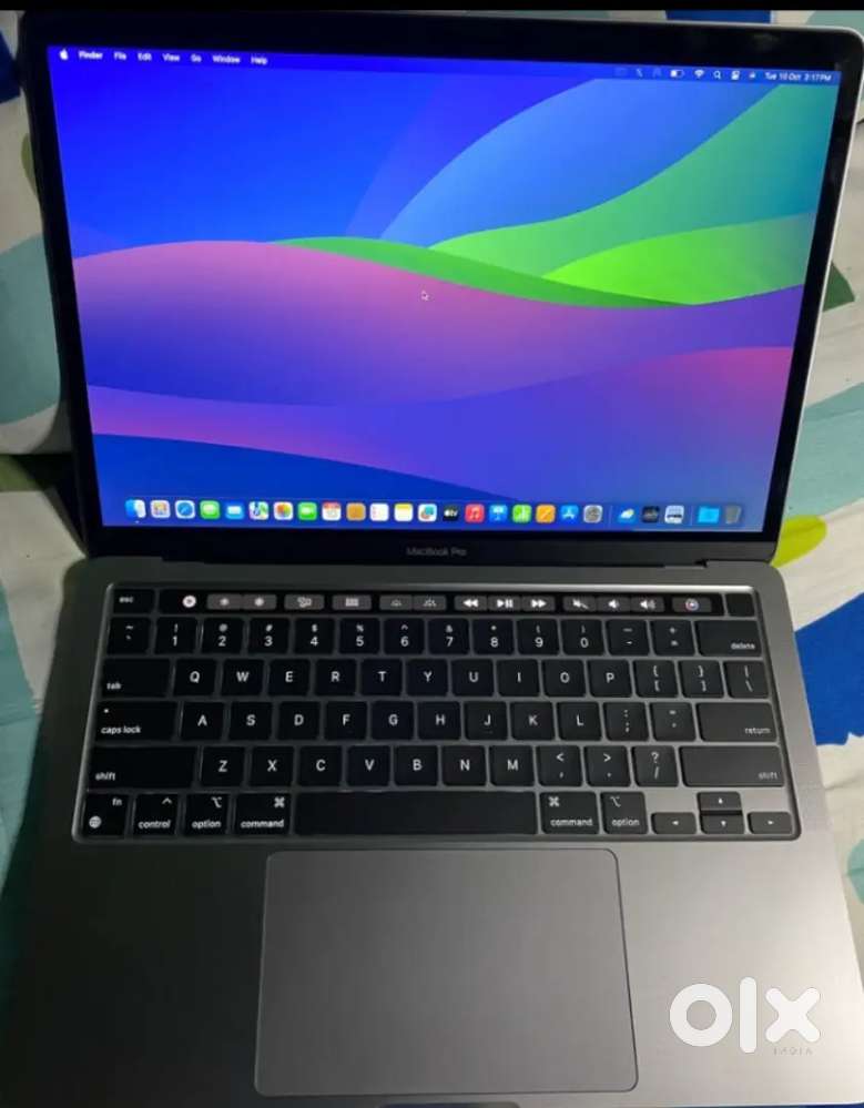 MacBook pro 2022 M2