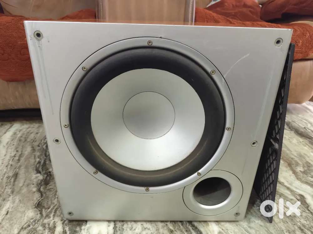 Polk Audio PSW12, 12 inch Powered Subwoofer, Excellent Condition.