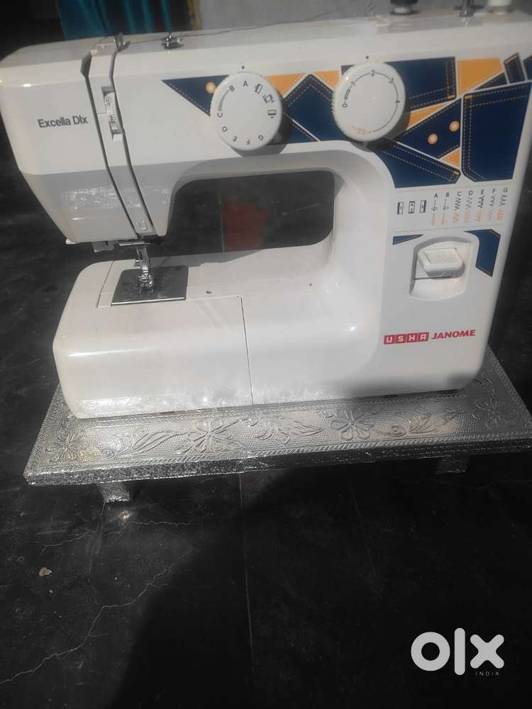 Usha janome Excella deluxe sewing machine_only 2 months used used Exce