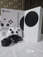 MICROSOFT Xbox Series S 512 GB  (White) 1 year old Scratchless