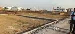 चाम्पा रेल्वे स्टेशन  के पास ( सस्ता एव सबसे अच्छा )250000/ dismil