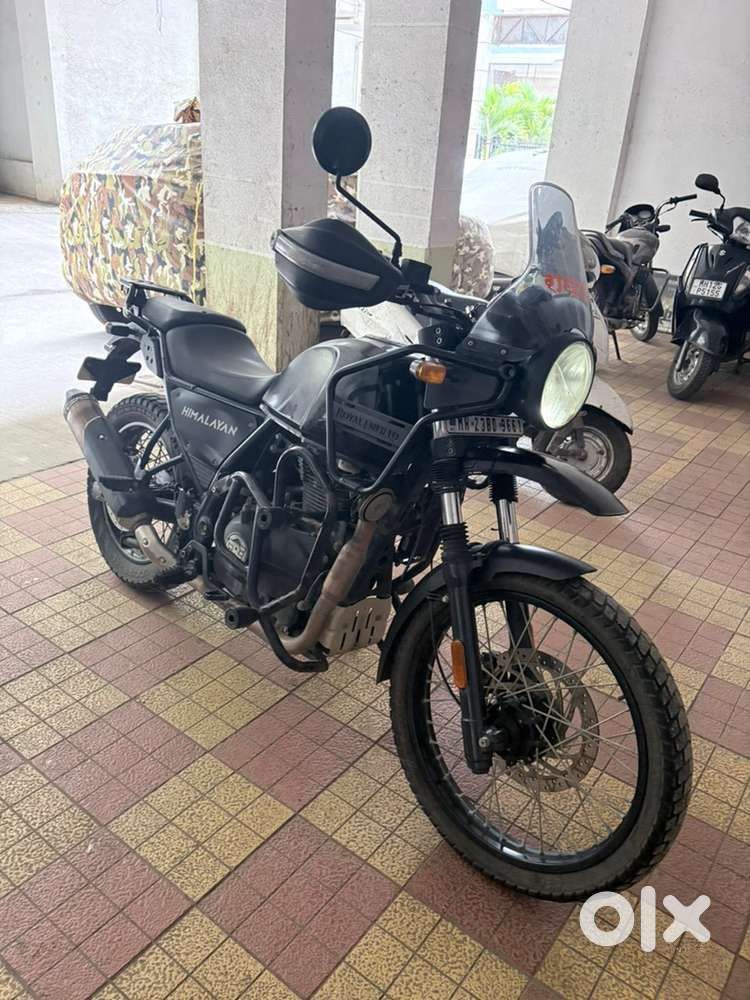 Himalayan 411 Granite Black