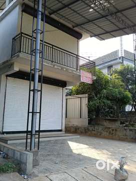 Shop room for rent