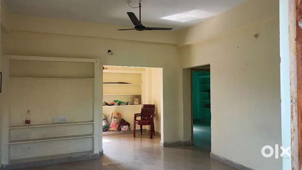 2BHK flat cum 1000 sft for rent