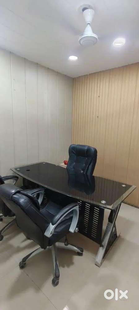 1 cabin 10 Workstations fully furnished