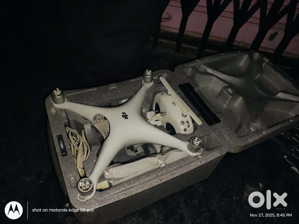 Drone dji  Phantom 4