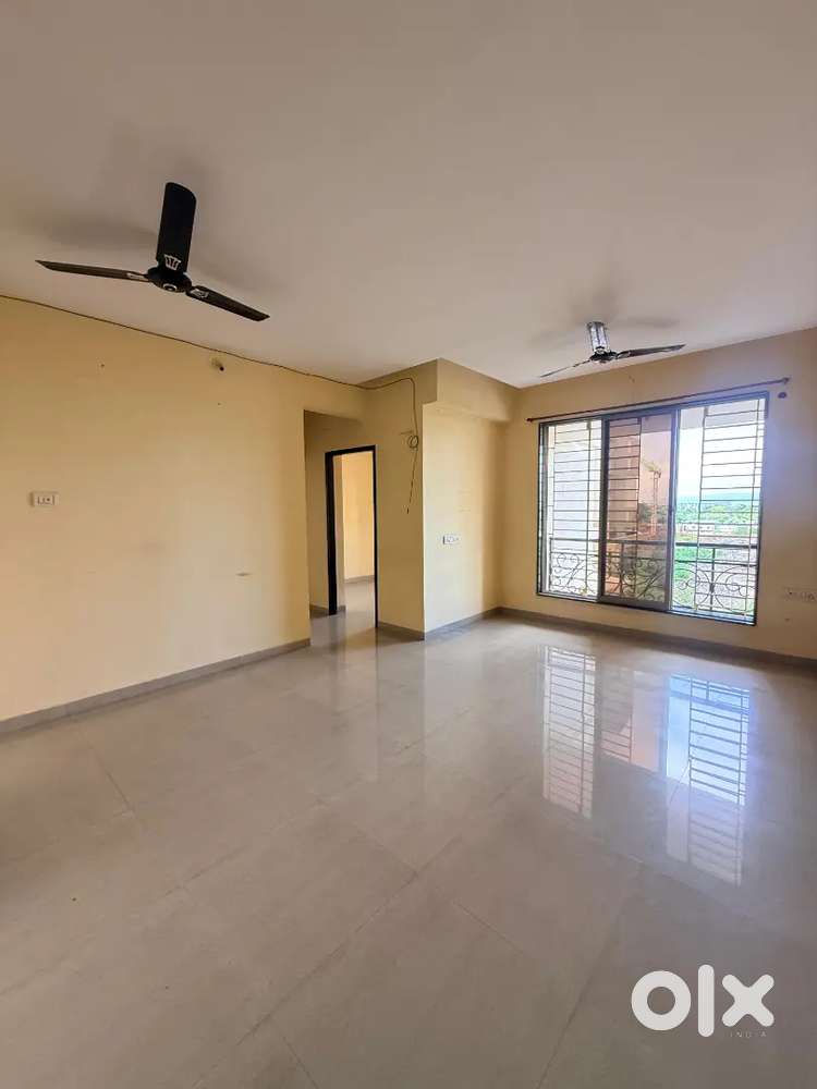 Spacious 2bhk in ulwe tower