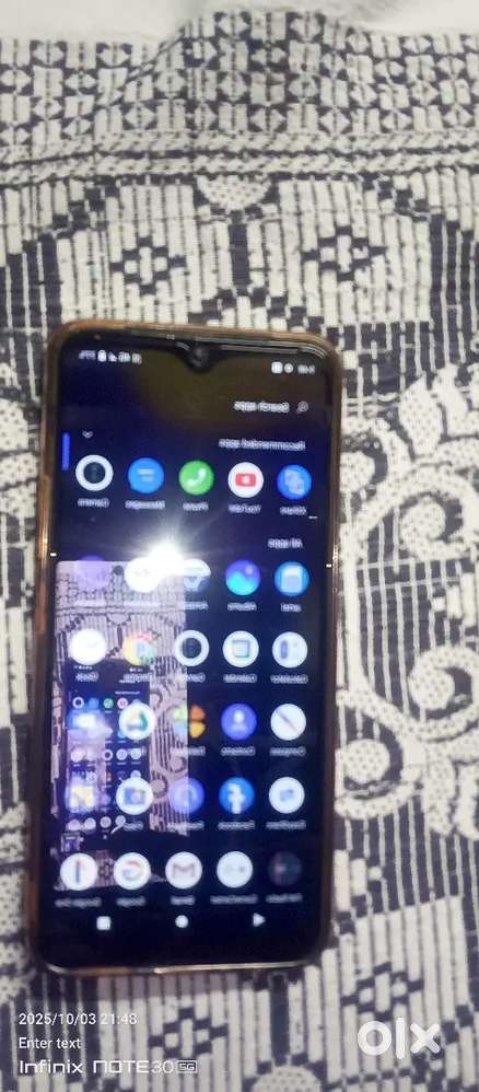 V20 2040 display change 8GB 128GB