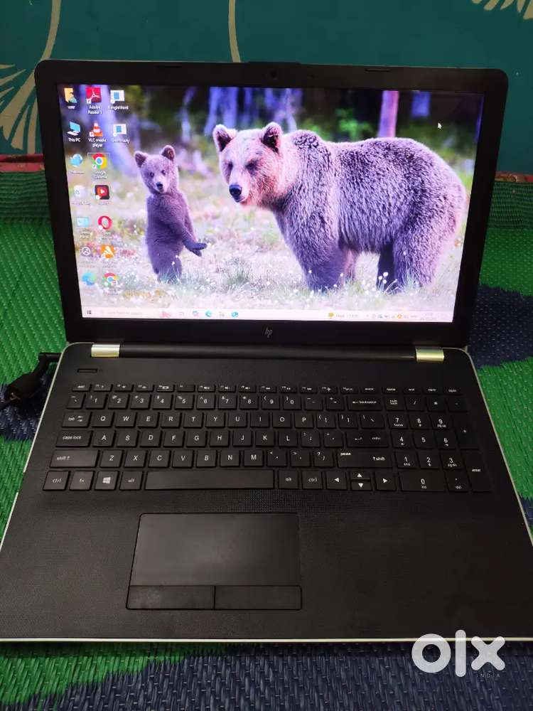 HP laptop / i3 7th Gen  8GB RAM  FAST 256GB SSD + 1TB HDD