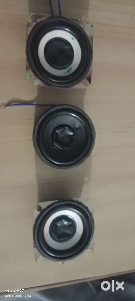 Speaker bechne hai teen