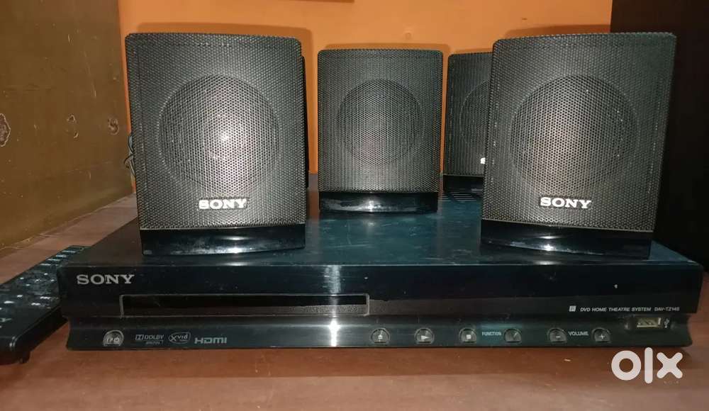 Sony home theater DAV-TZ145 5.1 ch 360 watt , 1 yr old
