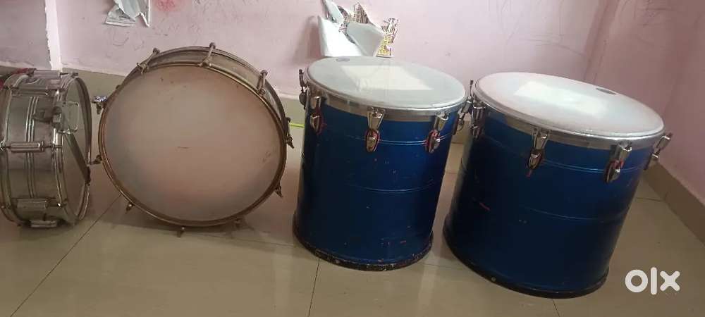 1 gladnick drum..1pear gladnick conset.1thap dhol