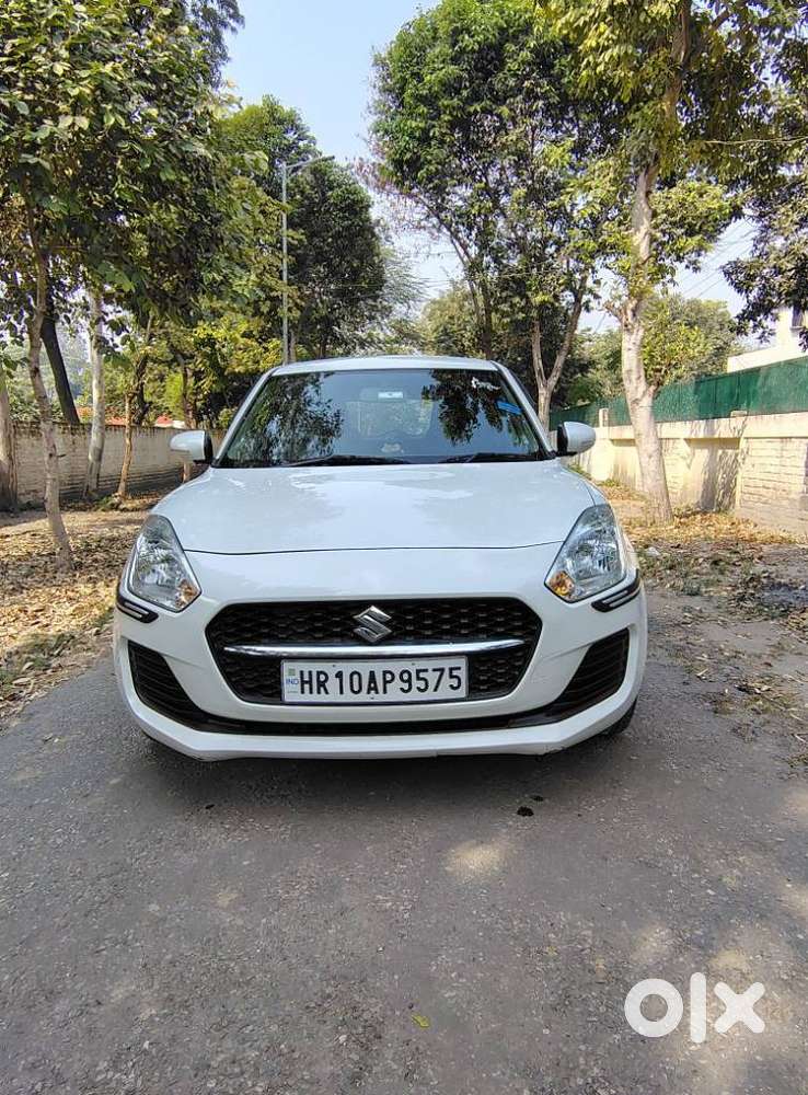 Maruti Suzuki Swift LXI Optional-O, 2022, Petrol
