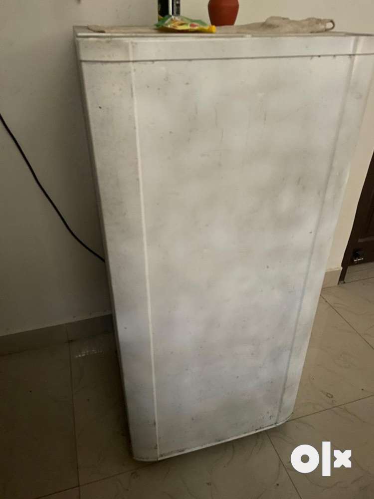I want to sell fridge it is in working condition proprly