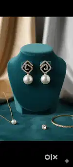 Earring jewellery