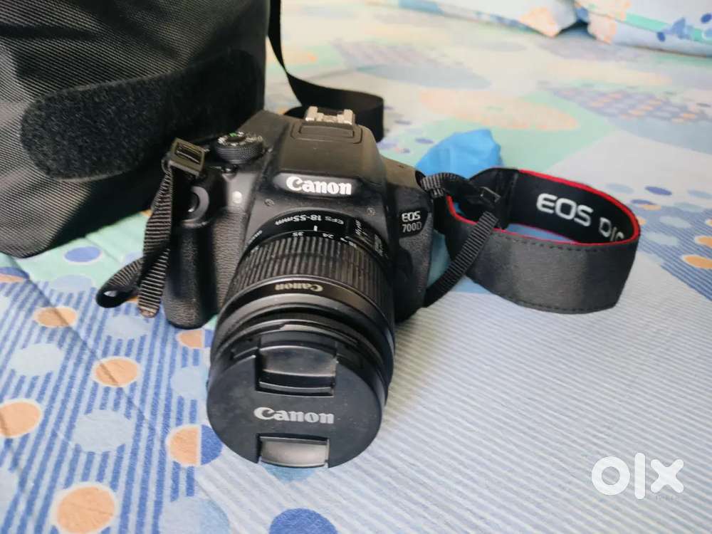 CANON 700D