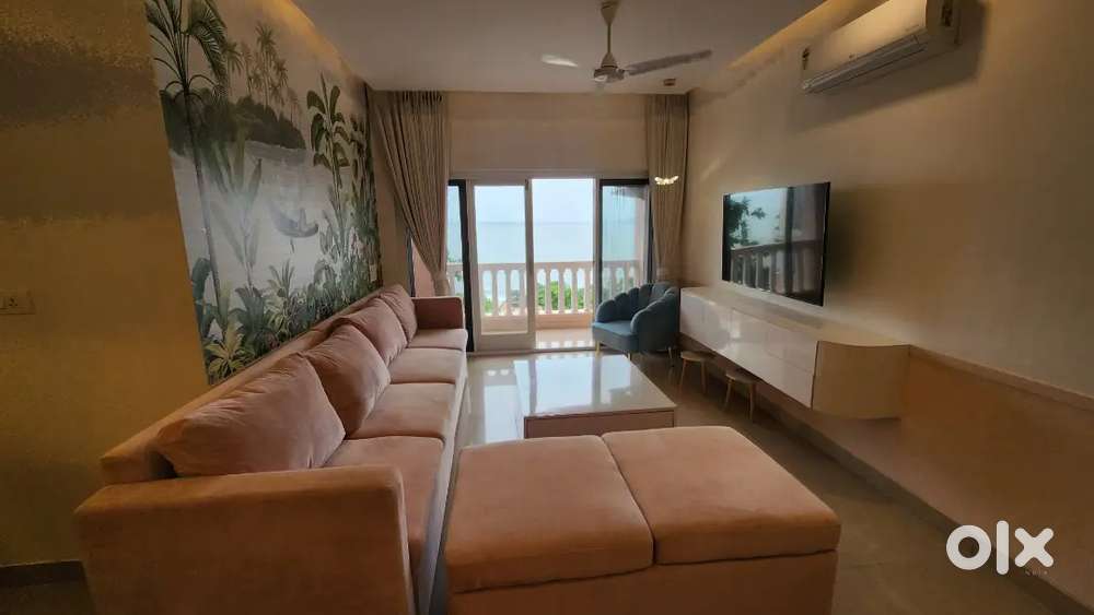 3 BHK FULL SEA VIEW AESTHETICALLY DONE UP APARTMENT AT DONA PAULA