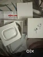 Apple Airpods pro gen 2 lightening cable