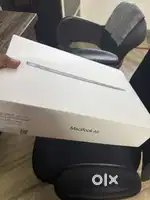 MAC BOOK M1 Air in WARRANTY
