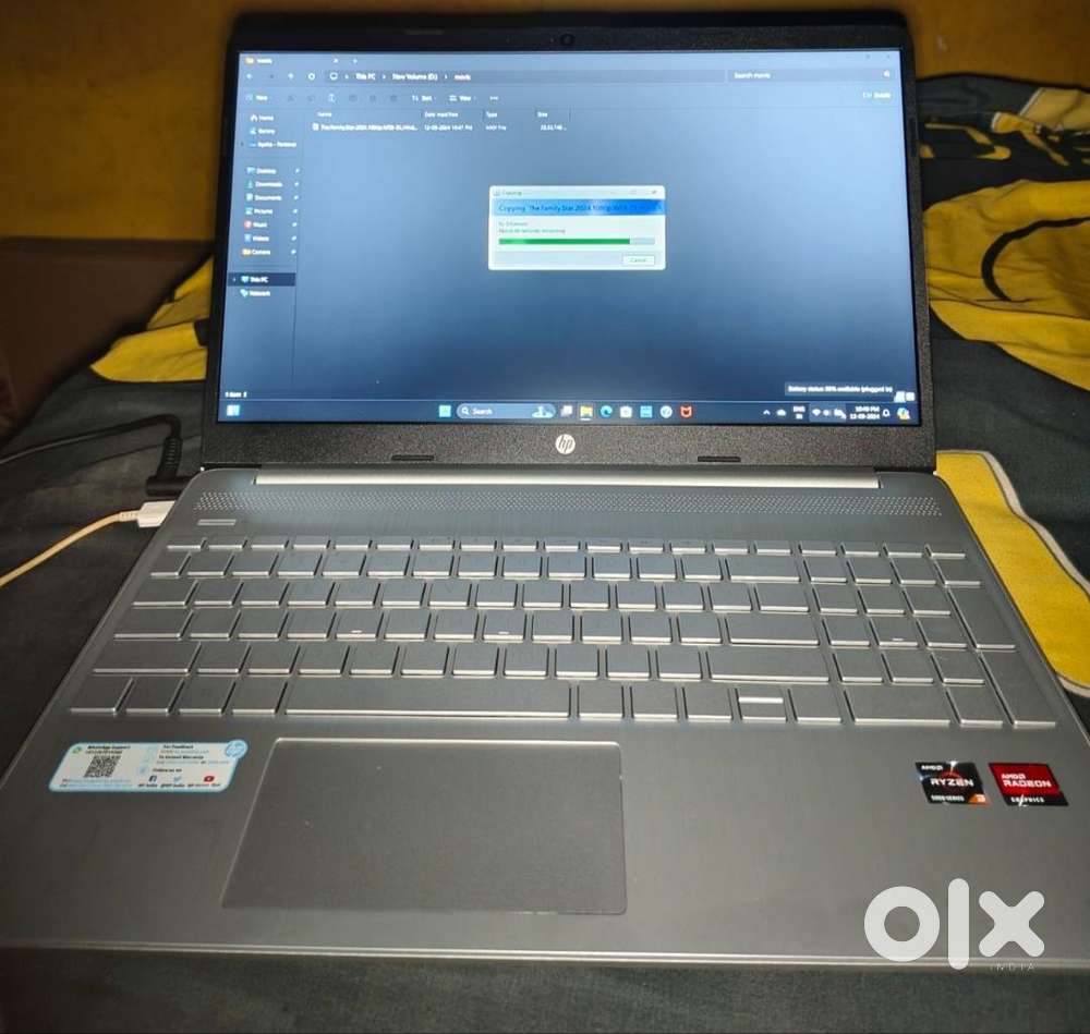 AMD Ryzen 3 5300U with Radeon Graphic,Device name-LAPTOP-8M2SV988 2024