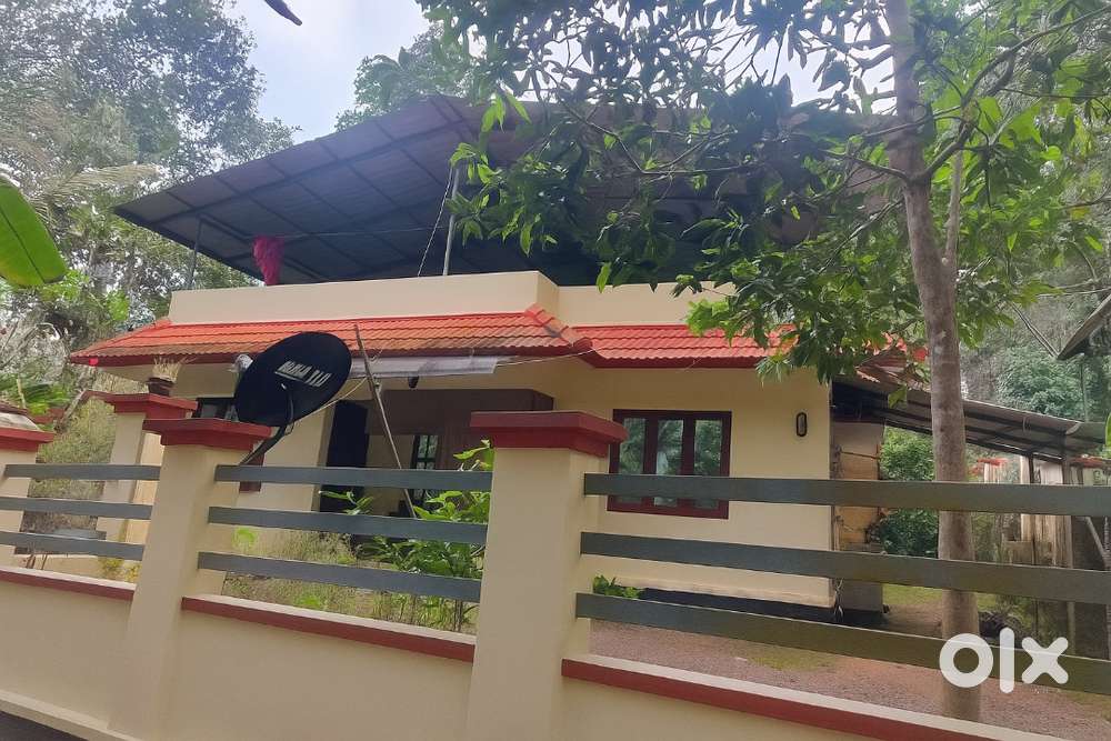 “3BHK House for Sale on Mallappally–Karukachal Route –, Ready to Move”