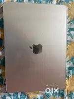 Apple Macbook AIR M2 - 8GB / 256 GB SSD / 13.6 inch / starlight