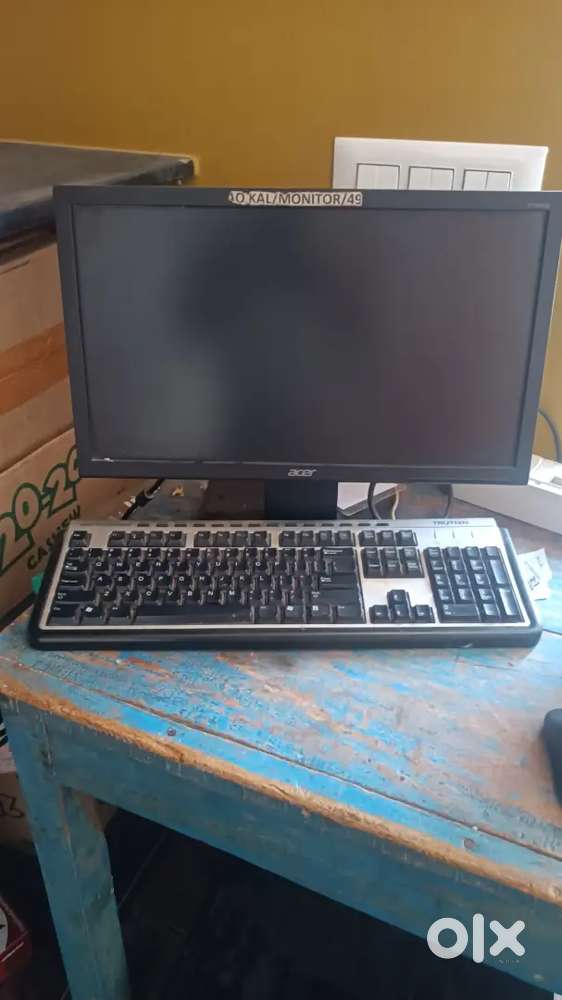 Selling 19 inchs ACER monitor