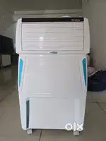Symphony 35 litres cooler