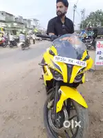 Bajaj Pulsar rs 200 sport bike