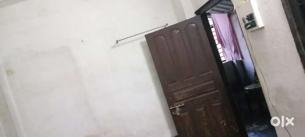 2 BHK Room Available for Rent