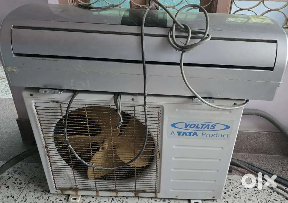 Voltas 1.5 ton 3 Star split AC