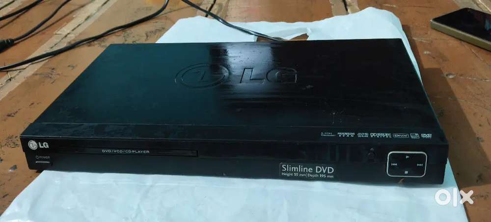 DVD Player LG Brand with 25-30 move DVD Free