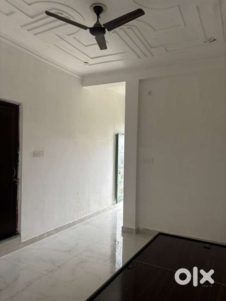 1bk room for girls/family