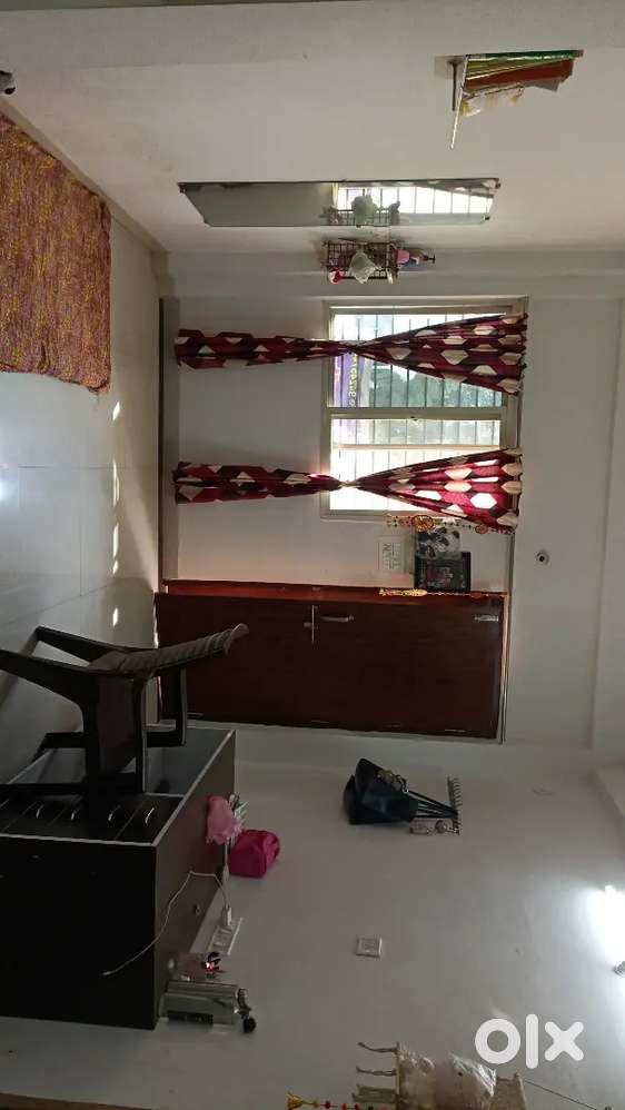 Facilities - wifi , parking, table, chair,bed