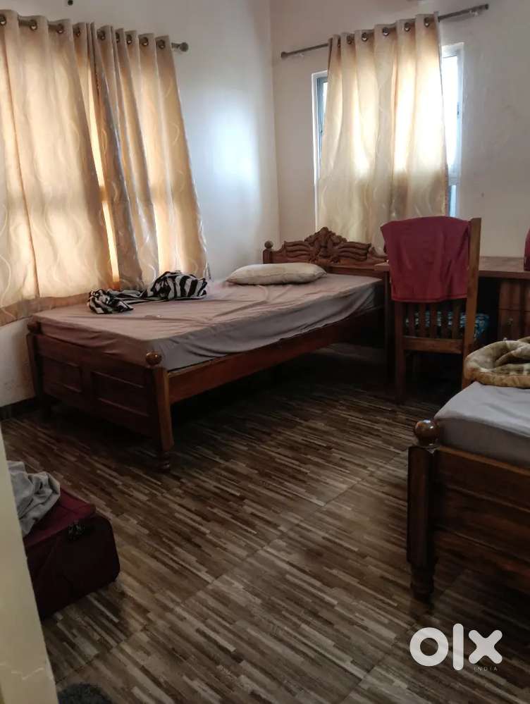 Need A room ment  boy s for aajbest room