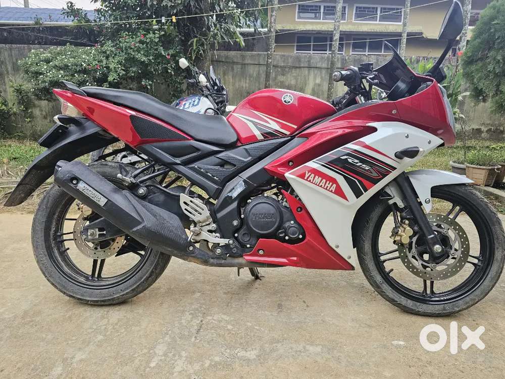 R15s red colour for sale
