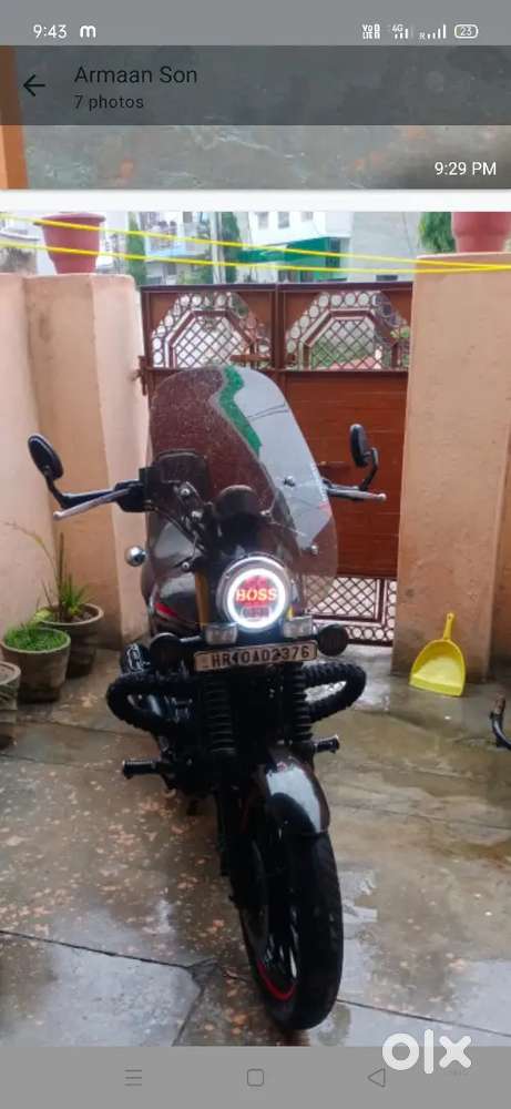 Like New Avenger Black colour