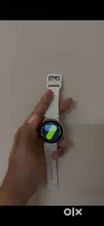 Never worn Samsung Galaxy Watch 7 (2025) | 40 mm | Bluetooth | Cream