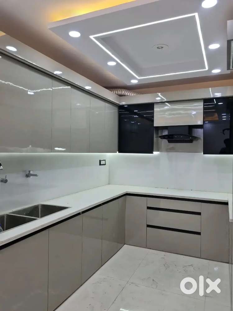 3 BHK 90 SQUARE YARDS FLAT FOR SALE WITH LIFT CAR PARKING