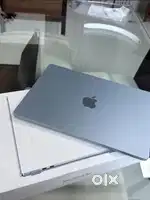 MacBook air M4 
16GB Ram 256 SSD