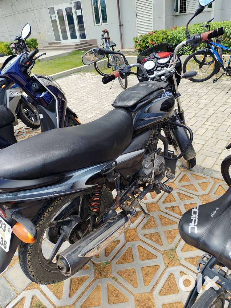 Bajaj platina