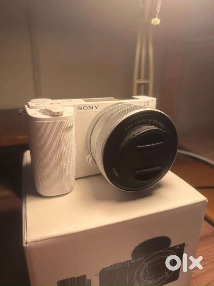 Sony ZV-E10 II Mirrorless Camera with 16-50mm Lens (White)