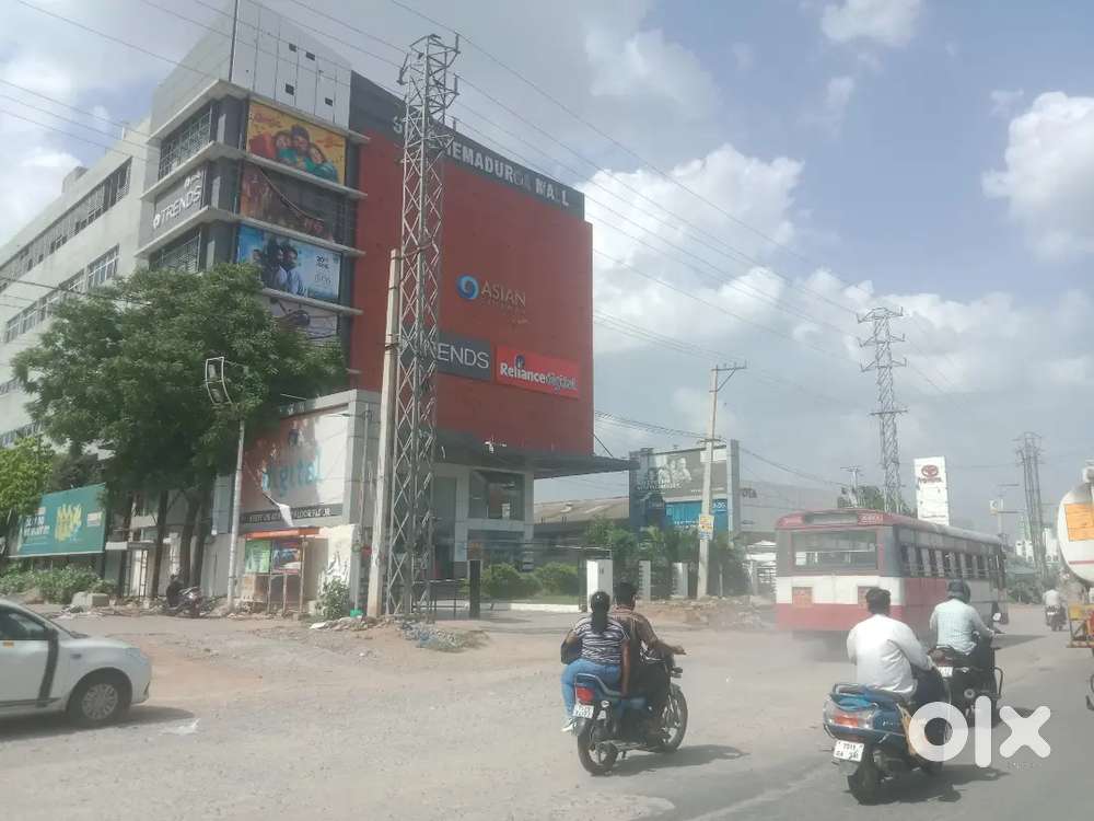 COMMERCIAL PLOT 200 SQ YADS UPPAL ACIAN MULTIPLEX  MAIN CENTER